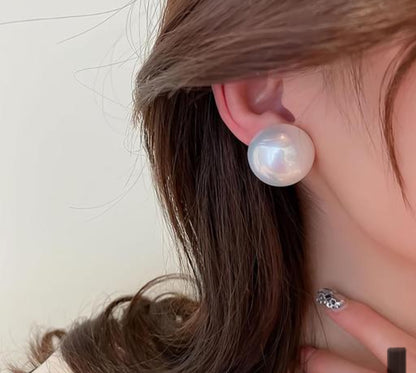 Oversized Celebrity Style Pearl Earrings