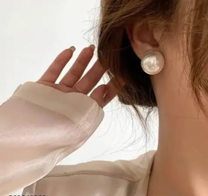 Oversized Celebrity Style Pearl Earrings