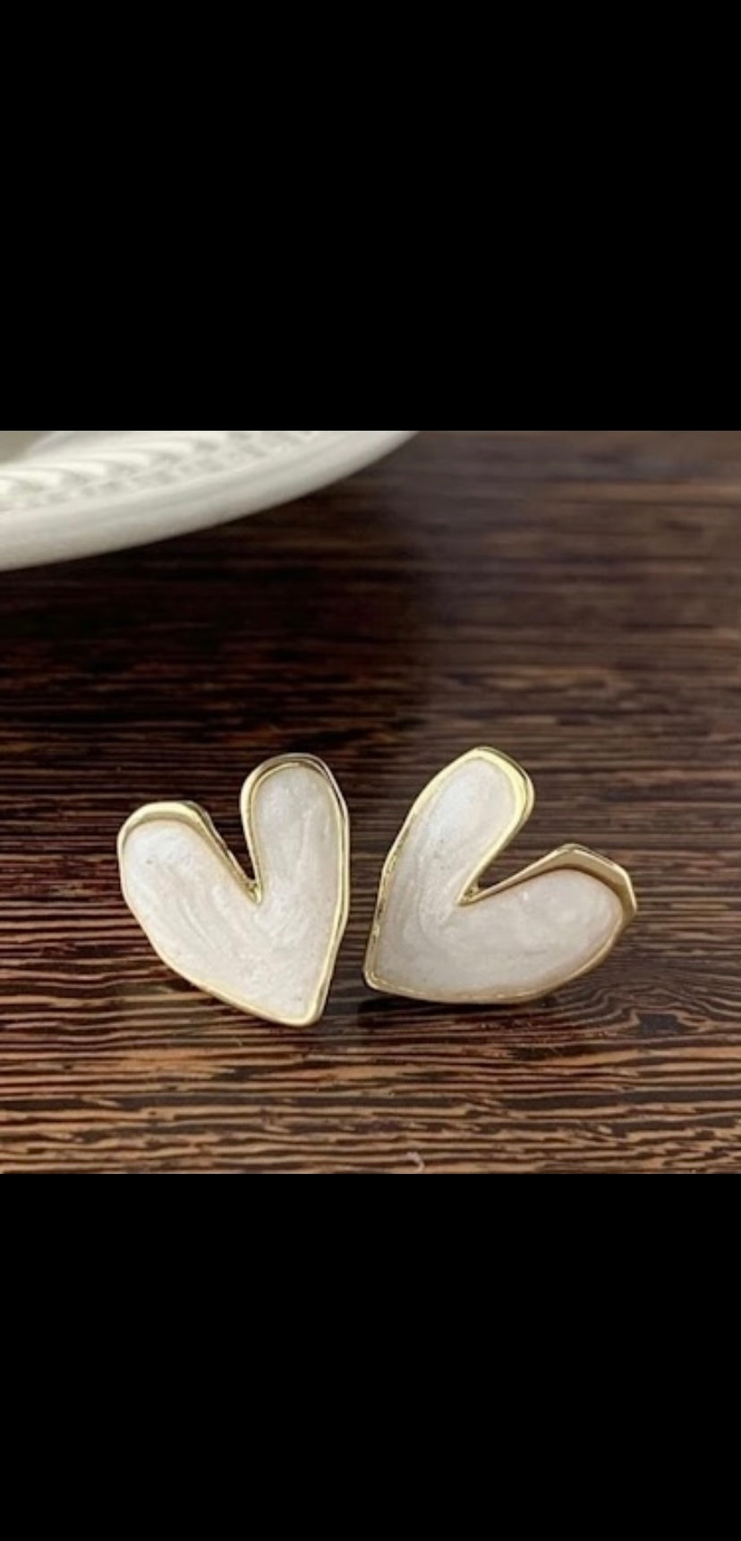 Minimalistic Heart Shaped Korean Earrings (Under ₹199 Deal)