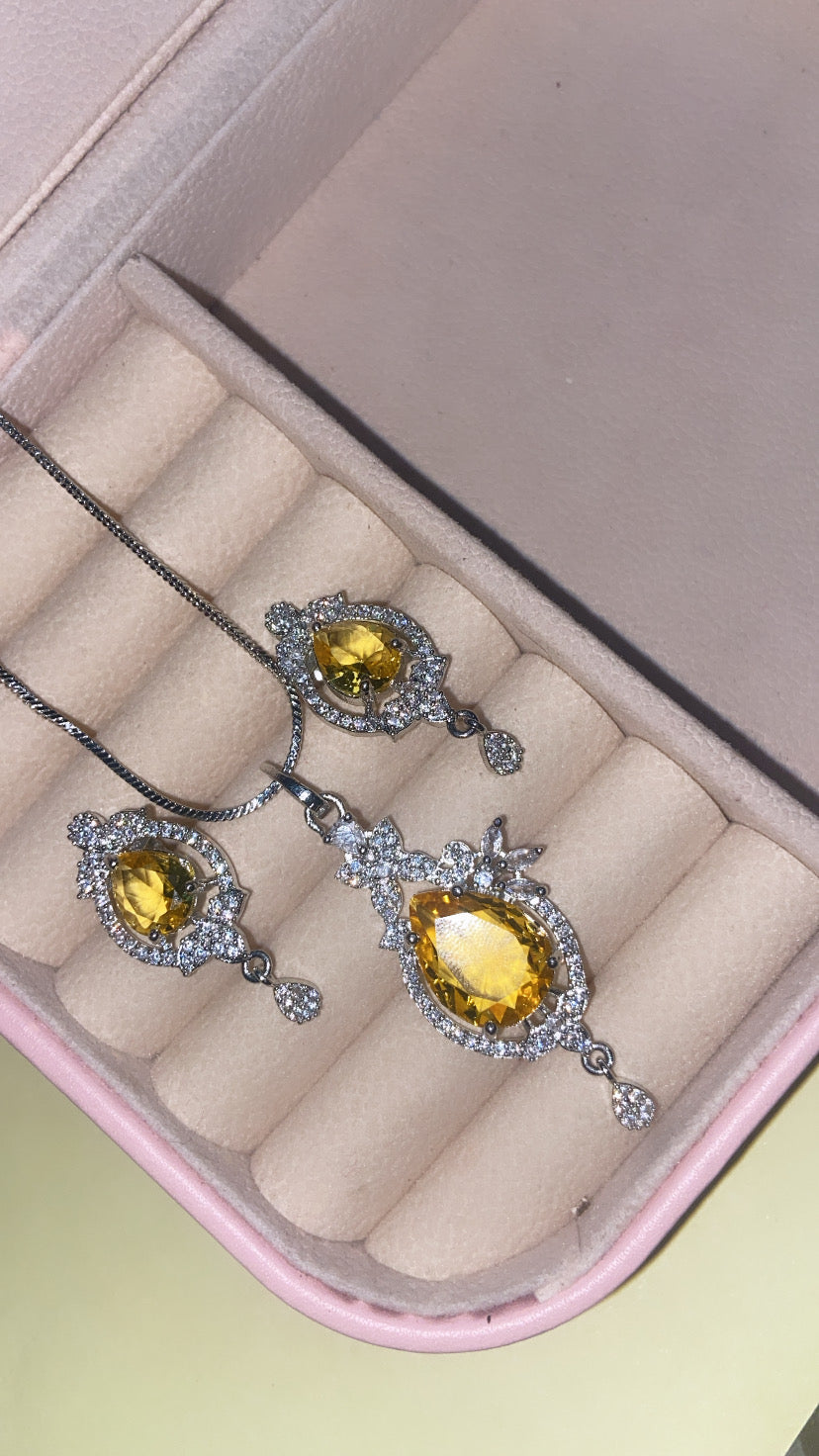 American Diamond Studded Pendant Set