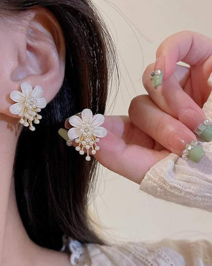 Pearl Petals Earrings