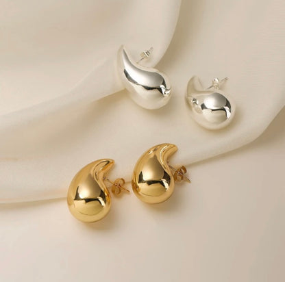 Bestselling Celebrity Inspired Teardrop Earrings Combo (Golden and Silver Earrings)